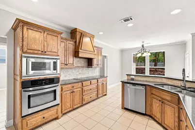 1207 Oak Creek Drive, Ennis, TX 75119 - Photo 19