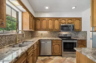 110 Bryn Mawr Ln, Waxahachie, TX 75165 - Photo 7