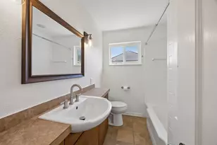 8618 Lockhaven Dr, Dallas, TX 75238 - Photo 23