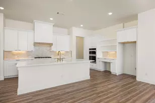 2119 Middlewood Cir, Granbury, TX 76049 - Photo 9