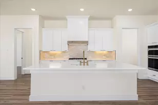 2119 Middlewood Cir, Granbury, TX 76049 - Photo 9