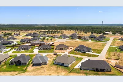2119 Middlewood Circle, Granbury, TX 76049 - Photo 35