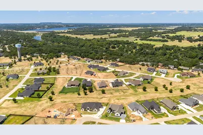 2119 Middlewood Circle, Granbury, TX 76049 - Photo 33