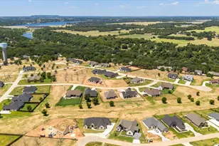 2119 Middlewood Cir, Granbury, TX 76049 - Photo 33
