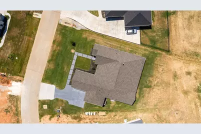 2119 Middlewood Circle, Granbury, TX 76049 - Photo 33
