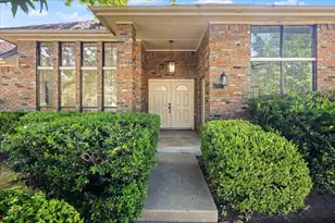 3637 Bluegrass Dr, Grand Prairie, TX 75052 - Photo 7