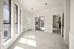 3637 Bluegrass Dr, Grand Prairie, TX 75052 - Photo 11