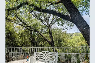 215 N Rivercrest Drive, Fort Worth, TX 76107 - Photo 5