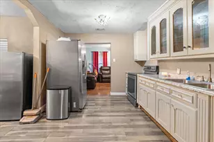 2801 Crystal Dr, Balch Springs, TX 75180 - Photo 9