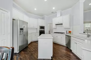 5360 Gatesworth Ln, Dallas, TX 75287 - Photo 19