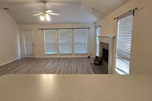 2205 Chapman Dr, Carrollton, TX 75010 - Photo 9
