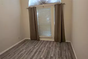 2205 Chapman Dr, Carrollton, TX 75010 - Photo 13