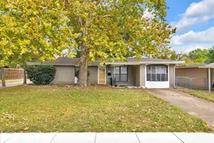 812 W Grubb Dr, Mesquite, TX 75149 - Photo 1