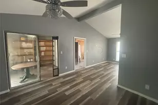812 W Grubb Dr, Mesquite, TX 75149 - Photo 7
