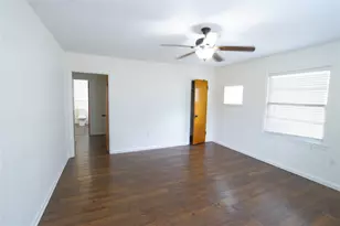 101 Easy St, Valley Mills, TX 76689 - Photo 13