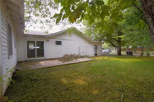 101 Easy St, Valley Mills, TX 76689 - Photo 17