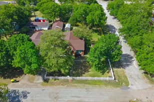 507 N Cactus Ave, Hubbard, TX 76648 - Photo 27