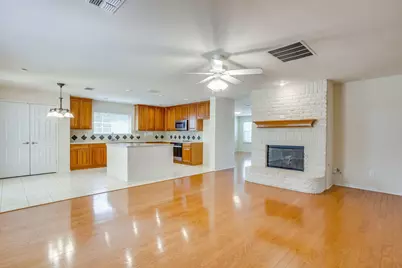 4205 Bayside Court, Arlington, TX 76016 - Photo 5