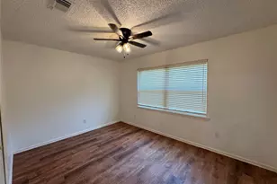 2108 Barron Ln, Fort Worth, TX 76112 - Photo 9