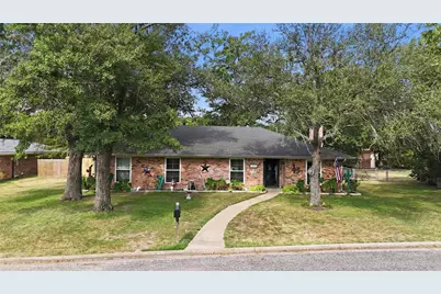 3016 Arapaho Road, Commerce, TX 75428 - Photo 1