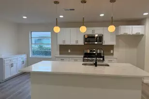 12911 Mitchwin Rd, Farmers Branch, TX 75234 - Photo 5