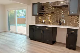 12911 Mitchwin Rd, Farmers Branch, TX 75234 - Photo 9