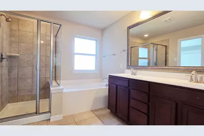 4364 Peregrine Way, Carrollton, TX 75010 - Photo 13