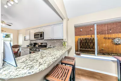 1441 Hampton Road, Grapevine, TX 76051 - Photo 7