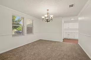 1404 Sunflower Ct, Burleson, TX 76028 - Photo 7