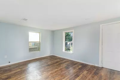 2314 Frank Henderson Jr Drive, Dallas, TX 75216 - Photo 13