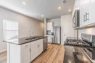 801 Leavenworth Dr, McKinney, TX 75071 - Photo 9