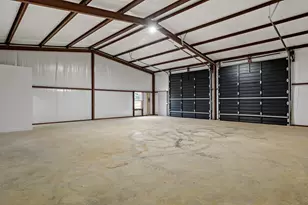 4258 County Rd 204, Alvarado, TX 76009 - Photo 39