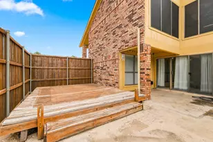 2923 Menlo Park Ln, Carrollton, TX 75007 - Photo 33