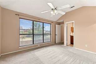 2923 Menlo Park Ln, Carrollton, TX 75007 - Photo 15