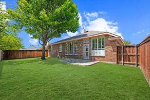 5907 Lantern Ln, Grand Prairie, TX 75052 - Photo 31