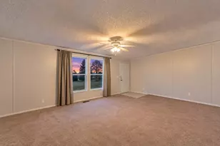 208 Rhett Ct, Aurora, TX 76078 - Photo 5