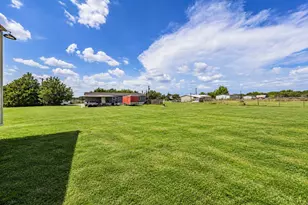 208 Rhett Ct, Aurora, TX 76078 - Photo 29