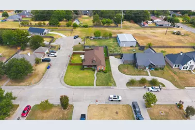 1308 Madeline Street, Commerce, TX 75428 - Photo 3