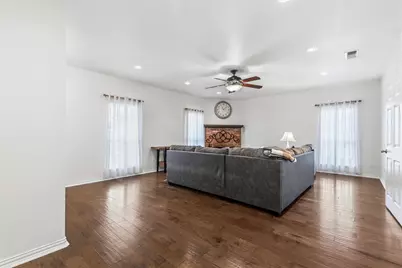 1308 Madeline Street, Commerce, TX 75428 - Photo 13