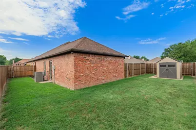 1308 Madeline Street, Commerce, TX 75428 - Photo 9