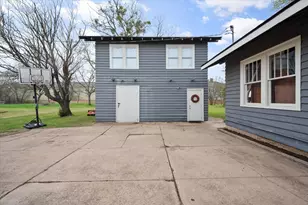 309 S Ave B, Wortham, TX 76693 - Photo 29