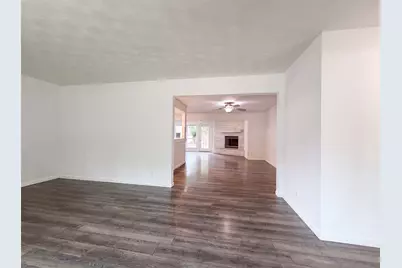 1805 Brookview Drive, Arlington, TX 76010 - Photo 7
