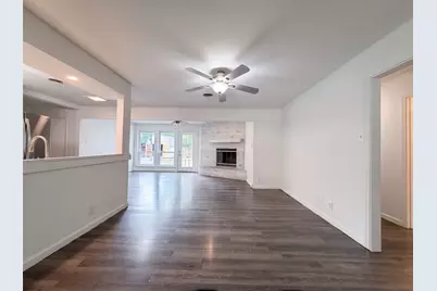 1805 Brookview Drive, Arlington, TX 76010 - Photo 3
