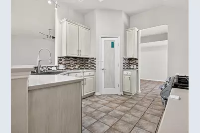 1049 Broken Spoke Drive, Little Elm, TX 75068 - Photo 11