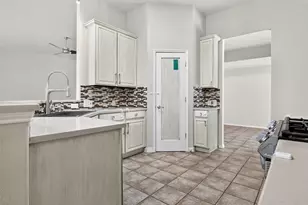 1049 Broken Spoke Dr, Little Elm, TX 75068 - Photo 11