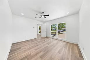 1213 Fairdale St, Irving, TX 75062 - Photo 9