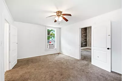 214 E Woodland Street, Collinsville, TX 76233 - Photo 11