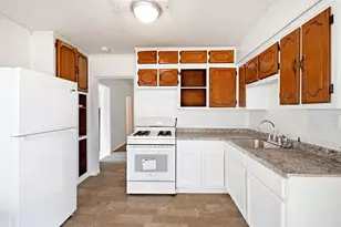 214 E Woodland St, Collinsville, TX 76233 - Photo 7