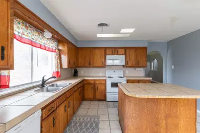 3117 Post Oak Road, Abilene, TX 79606 - Photo 5