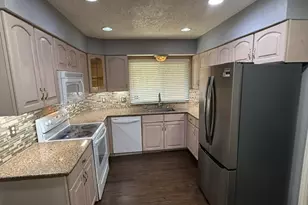 2211 Placid Dr, Carrollton, TX 75007 - Photo 5
